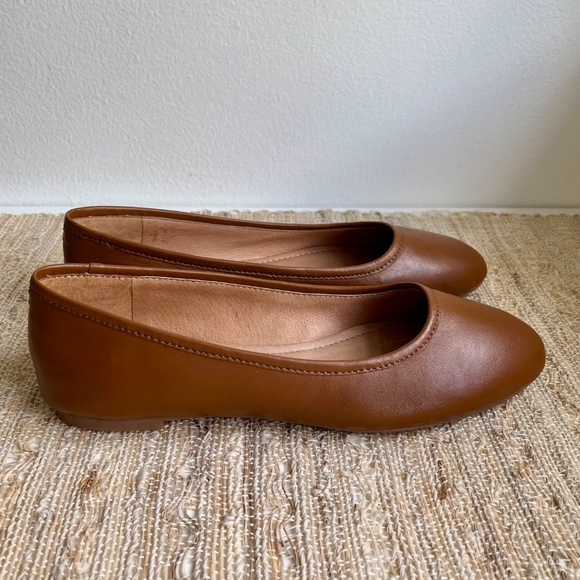 Madewell Brown Leather Flats - Picture 5 of 10